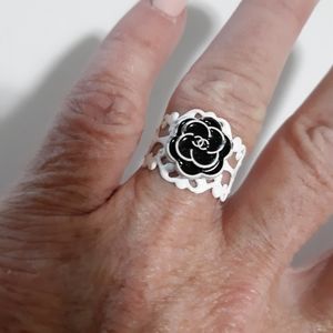 Authentic button ring